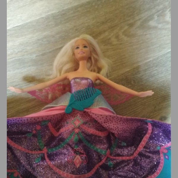 Barbie princezna + zdarma hřebínek
